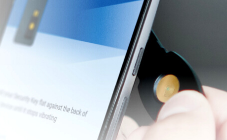 Authentification à l'aide d’une clé de sécurité FIDO NFC sur un smartphone